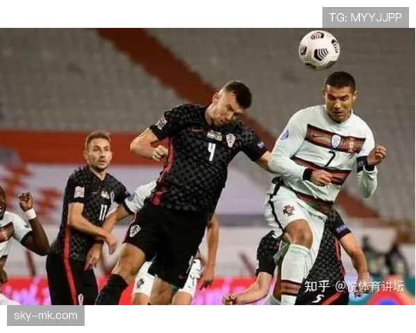 科瓦契奇与莫德里奇:克罗地亚中场风格对比分析